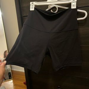 Lululemon biker shorts black size 10